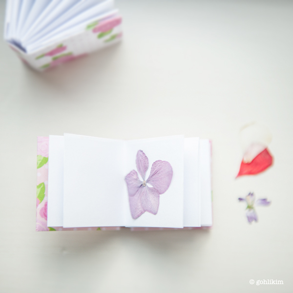 mini-book-flower